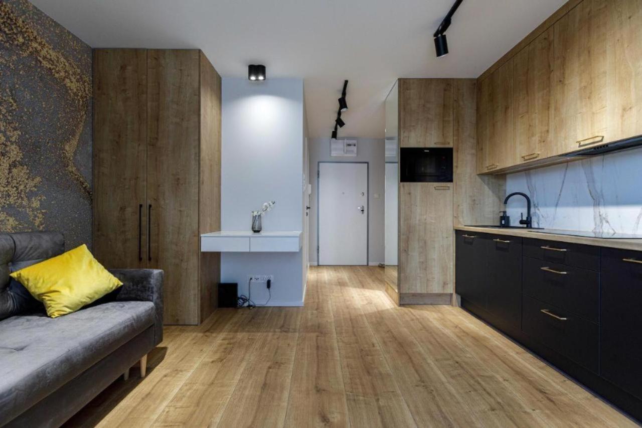Central - Great Location - Cozy And Bright - Kw46